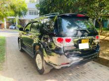 https://riyasewana.com/uploads/toyota-fortuner-v-279081724892.jpg