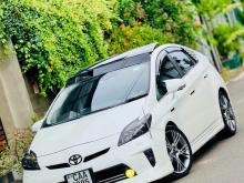 Toyota Prius G Touring Sola 2012 Car
