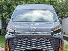 Toyota GDH 2025 Van