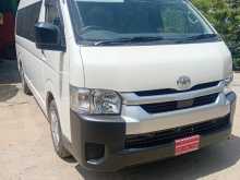 Toyota GDH 2025 Van