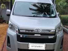 Toyota GDH 2025 Van