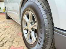 https://riyasewana.com/uploads/toyota-gdh-223-271143484743.jpg