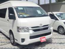 Toyota GDH 2023 Van
