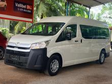 Toyota GDH 322 2026 Van
