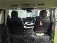 https://riyasewana.com/uploads/toyota-gdh-dark-1511034524232.jpg