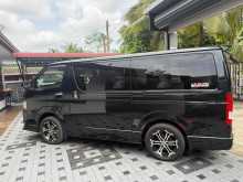 https://riyasewana.com/uploads/toyota-gdh-dark-29403522182.jpg