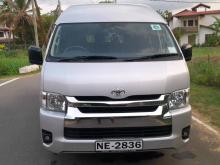 Toyota GDH High Roof 2025 Van