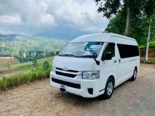 Toyota GDH223 2024 Van