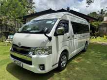Toyota GDH223 2025 Van