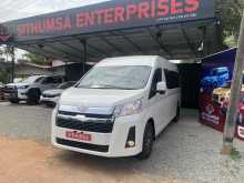 Toyota GDH300 2025 Van