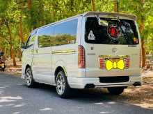 Toyota GL 200 2006 Van