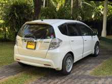 https://riyasewana.com/uploads/toyota-gp1-primium-2013-127255012462.jpg