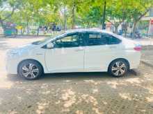https://riyasewana.com/uploads/toyota-grace-2017-307594612823.jpg