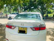 https://riyasewana.com/uploads/toyota-grace-2017-307594612912.jpg