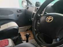 https://riyasewana.com/uploads/toyota-grand-hiace-2007-2713331512734.jpg