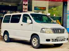 Toyota Grand Hiace 2012 Van
