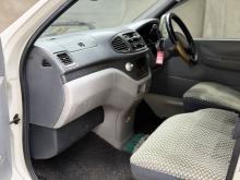https://riyasewana.com/uploads/toyota-grand-hiace-2110115417335.jpg