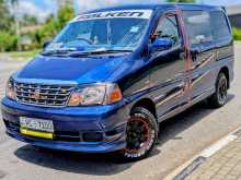 Toyota Grand Hiace 2007 Van
