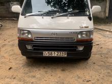 Toyota Haice LH113 1992 Van
