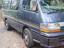 Toyota Hiace LH119 1997 Van