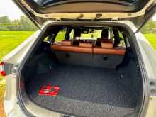 https://riyasewana.com/uploads/toyota-harrier-10133904985.jpg