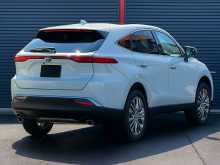 https://riyasewana.com/uploads/toyota-harrier-14182131812.jpg