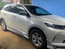 Toyota Harrier 2017 SUV