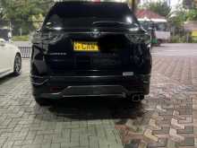 https://riyasewana.com/uploads/toyota-harrier-2017-914585812744.jpg