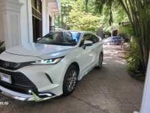 Toyota Harrier 2024 SUV