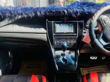 https://riyasewana.com/uploads/toyota-harrier-gs-111612124422.jpg
