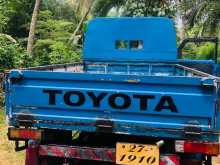 https://riyasewana.com/uploads/toyota-hi--22153384643.jpg