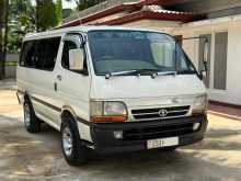 Toyota Hiace LH 103 Dolphin 1994 Van