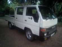 Toyota Hiace 1980 Crew Cab