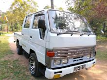 Toyota HIACE 1992 Crew Cab