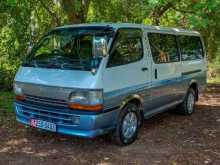 Toyota Hiace 113 1995 Van