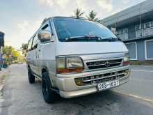 Toyota Hiace 113 1994 Van