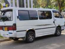 Toyota Hiace 113 1991 Van