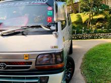 Toyota HIACE 1993 Van