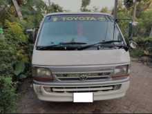 Toyota Hiace 1990 Van