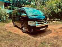 Toyota HIACE 2008 Van