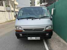 Toyota Hiace 2002 Van