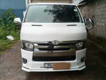 Toyota HIACE 2012 Van