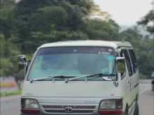 Toyota HIACE 2003 Van