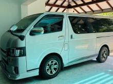 Toyota HIACE 2012 Van