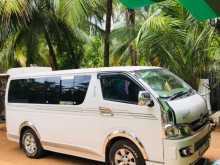 Toyota HIACE 2006 Van