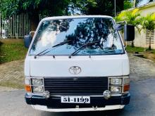 Toyota HIACE 1989 Van