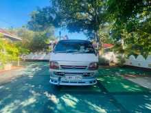 Toyota HIACE 1998 Van