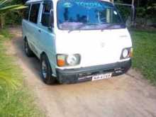 Toyota Hiace 1982 Van