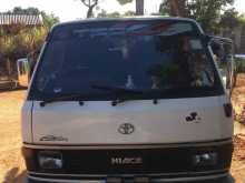 Toyota Hiace 1988 Van
