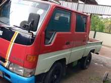 Toyota Hiace 1974 Crew Cab